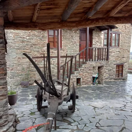 Casa Arza * Tríacastela