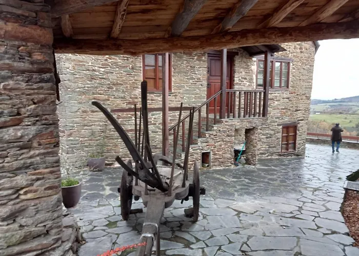 Casa Arza * Tríacastela